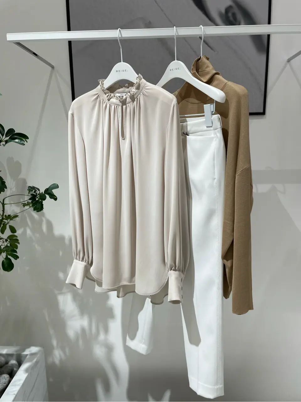BEIGE， 小泉 コーディネート画像