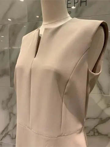 BEIGE， スタッフ コーディネート画像