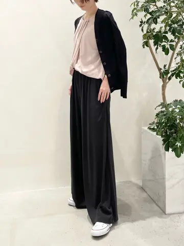 BEIGE， 小泉 コーディネート画像