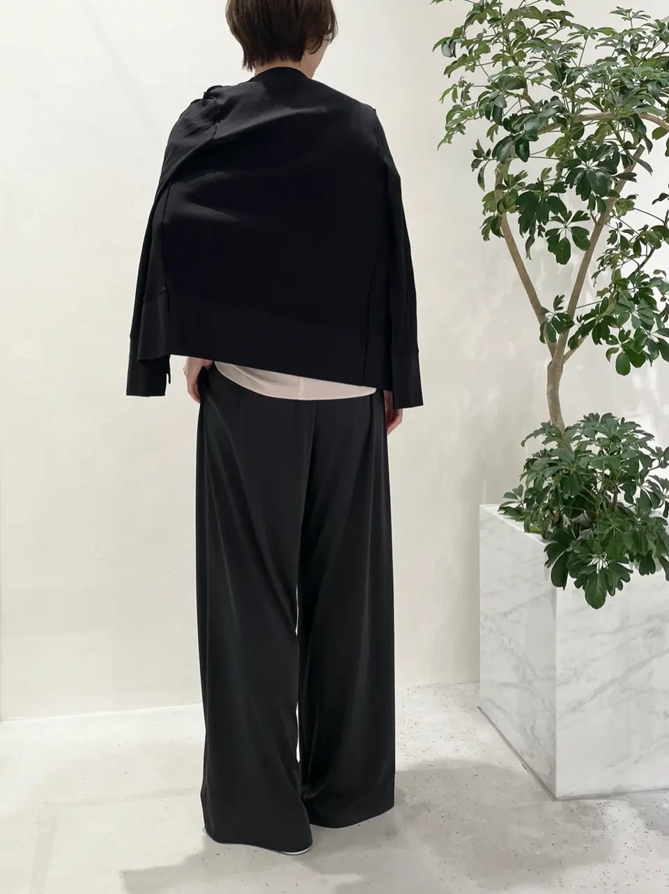 BEIGE， 小泉 コーディネート画像