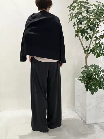 BEIGE， 小泉 コーディネート画像