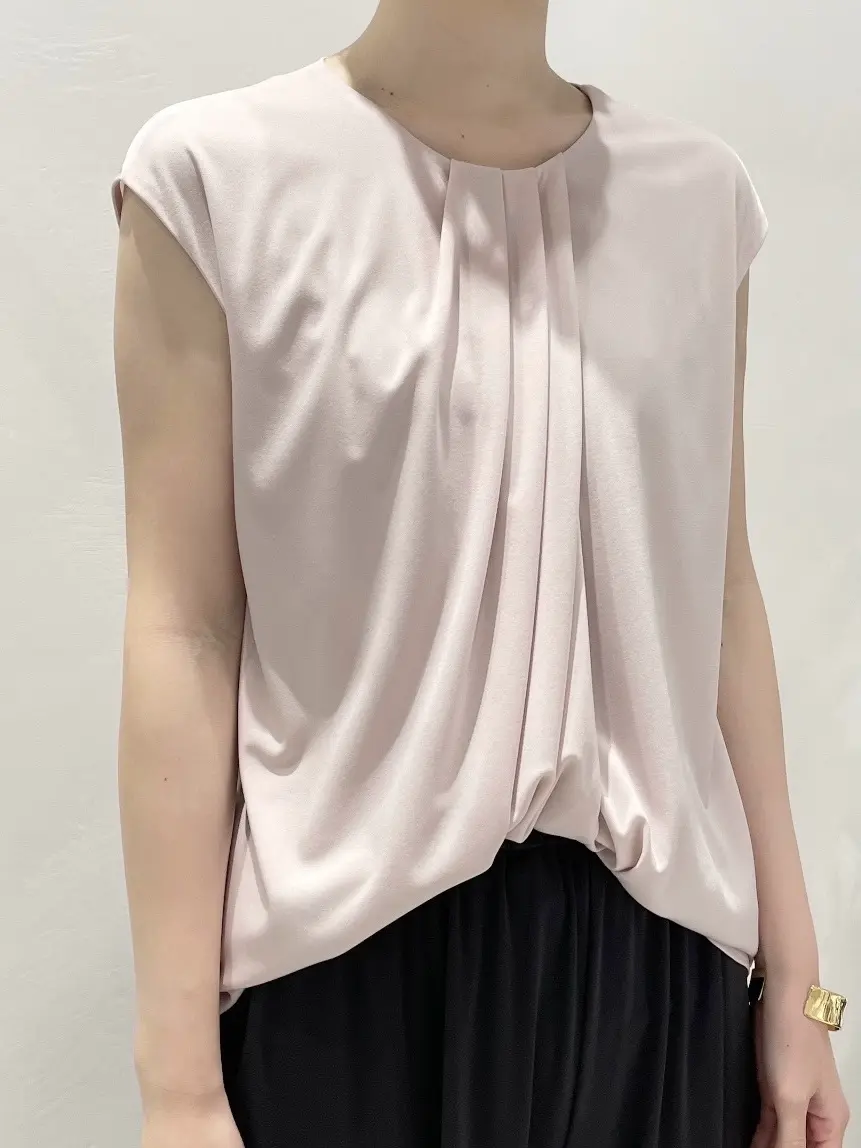 BEIGE， 小泉 コーディネート画像