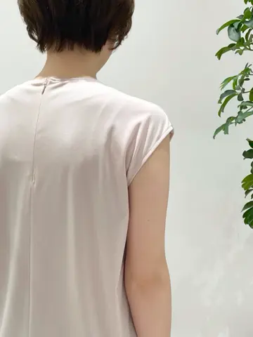 BEIGE， 小泉 コーディネート画像