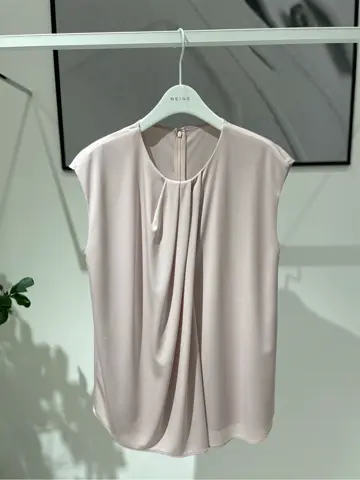 BEIGE， 小泉 コーディネート画像