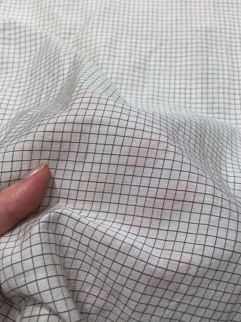 BEIGE， 藤木 コーディネート画像