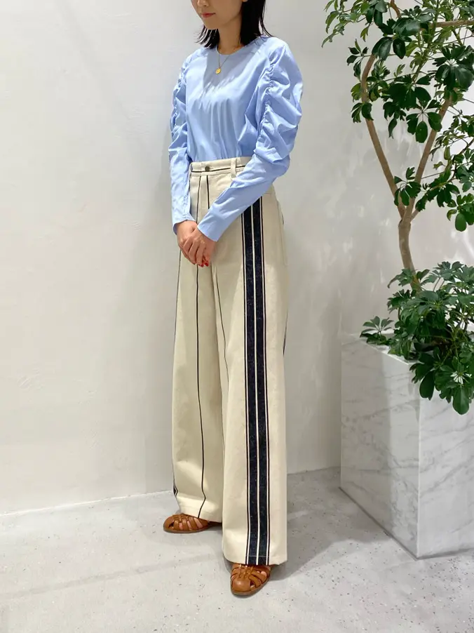 BEIGE， R.A コーディネート画像