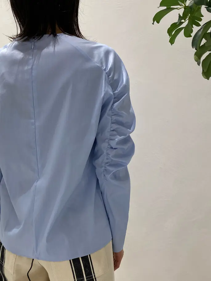 BEIGE， R.A コーディネート画像