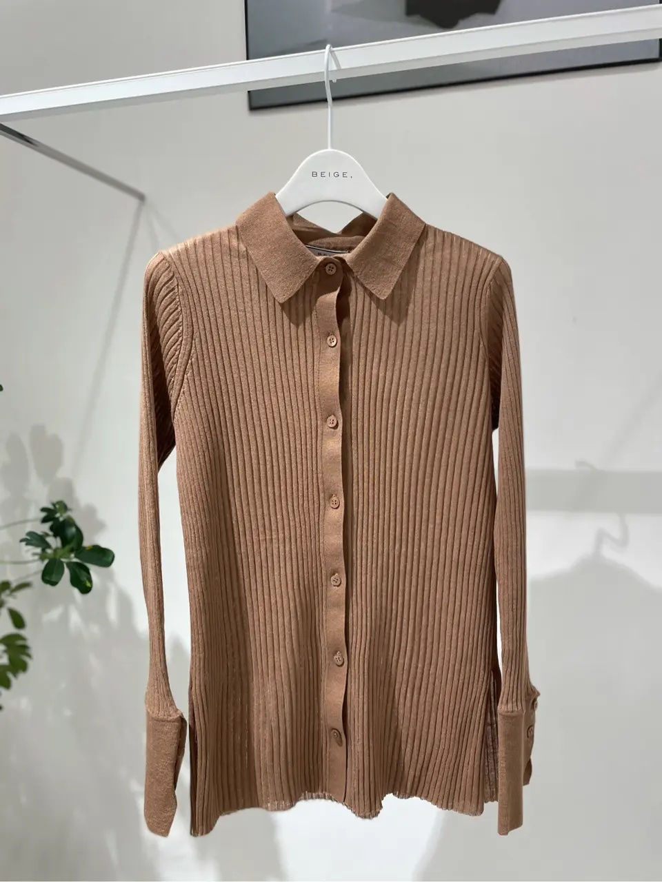 BEIGE， 小泉 コーディネート画像