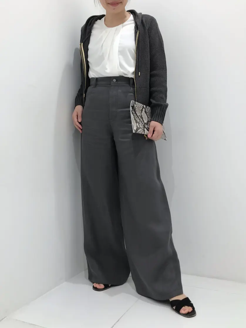  スタッフM コーディネート画像