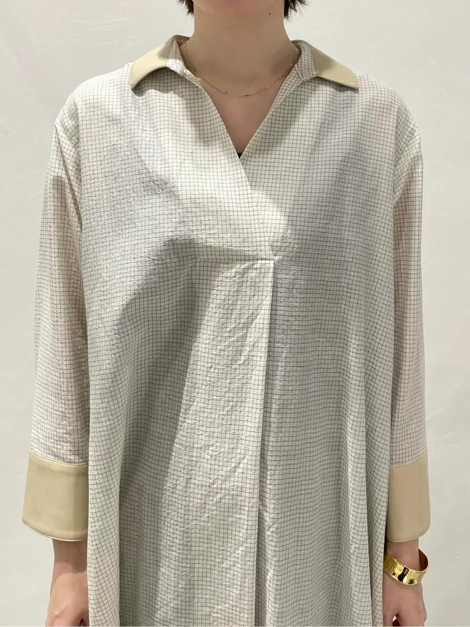 BEIGE， 小泉 コーディネート画像