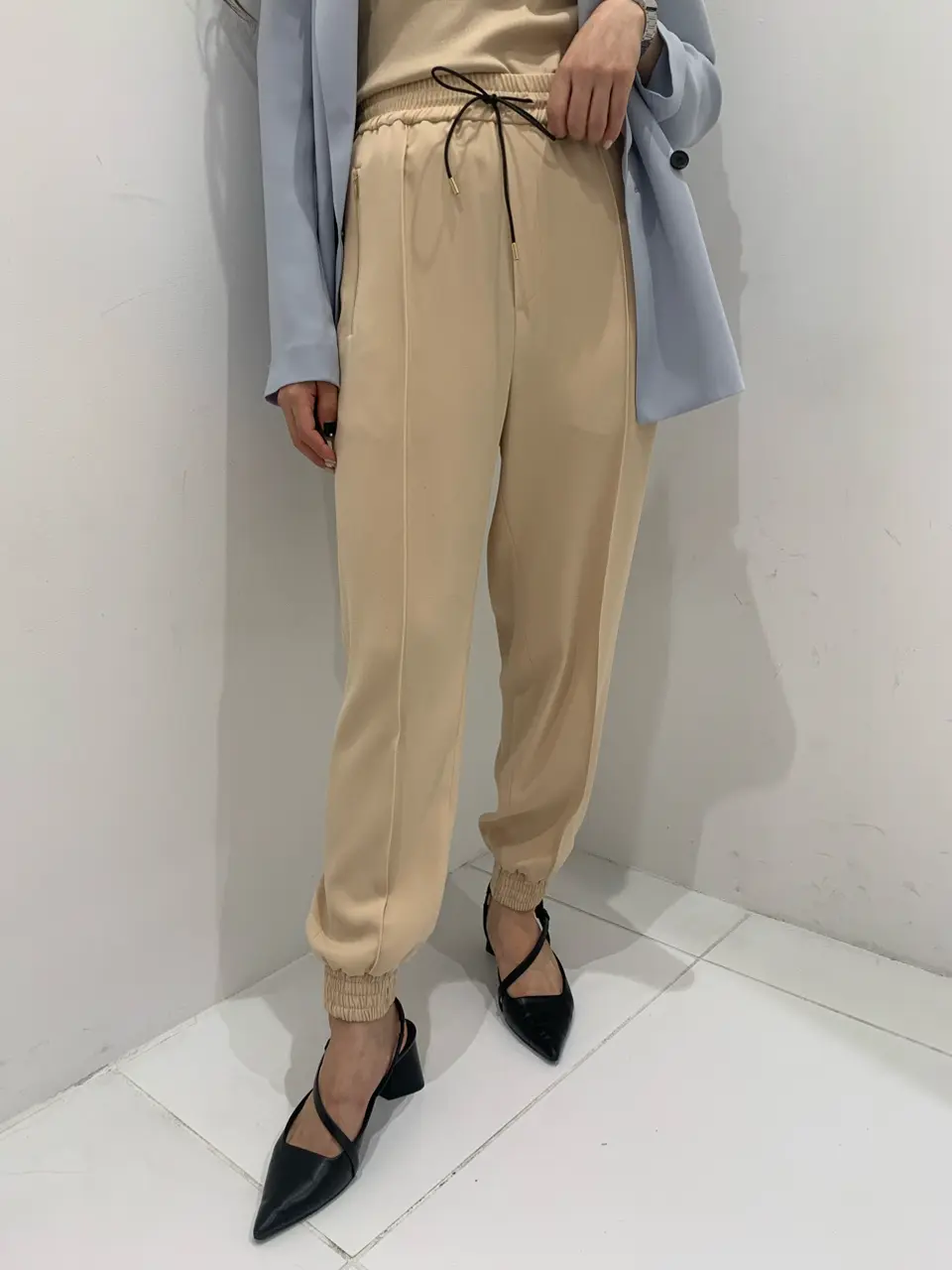 BEIGE， アライ コーディネート画像