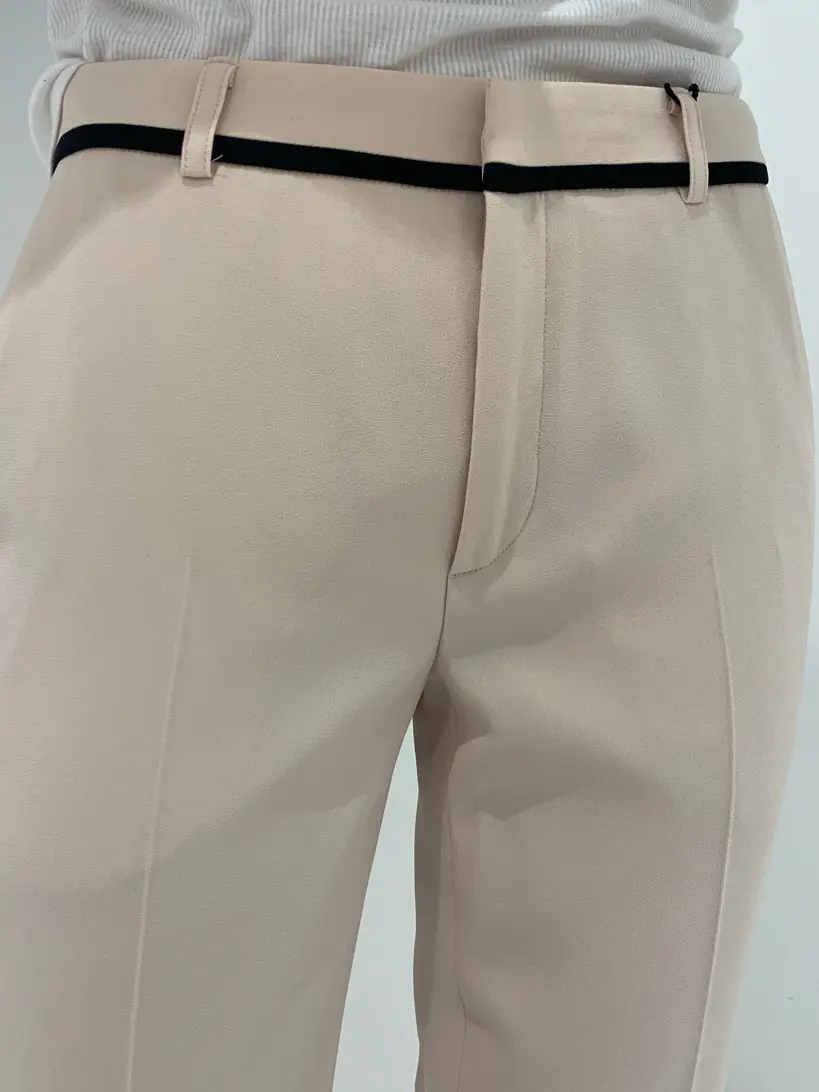 BEIGE， アライ コーディネート画像