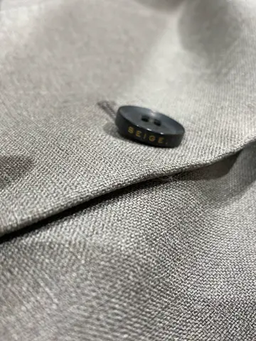 BEIGE， R.A コーディネート画像