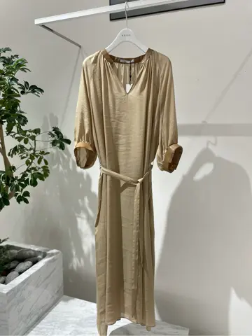 BEIGE， 小泉 コーディネート画像