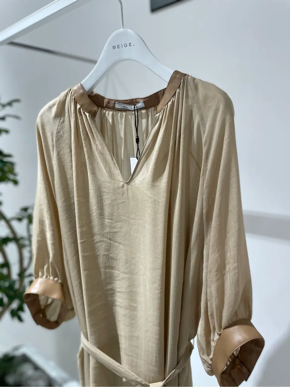 BEIGE， 小泉 コーディネート画像