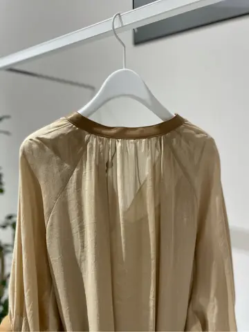 BEIGE， 小泉 コーディネート画像