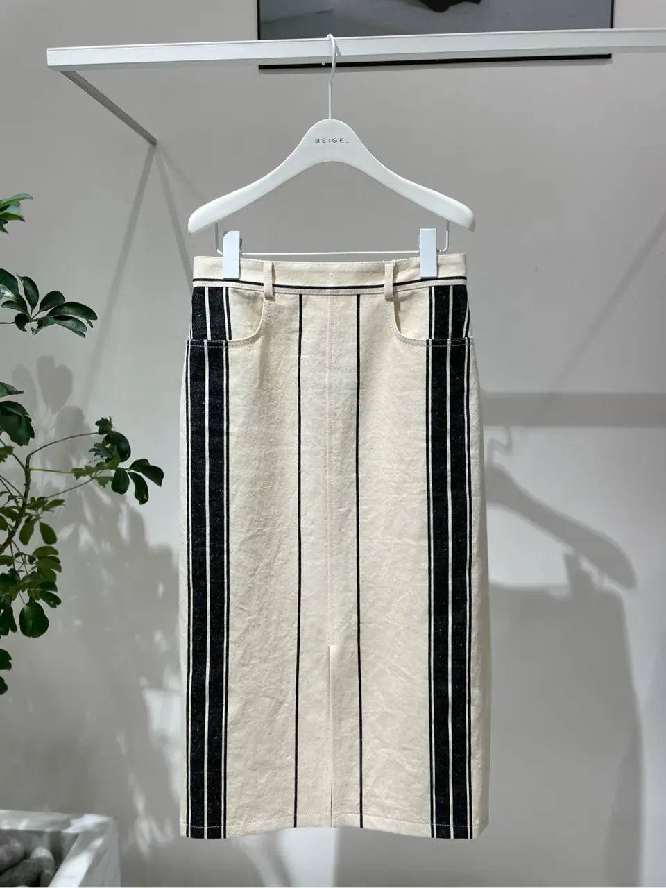 BEIGE， 小泉 コーディネート画像