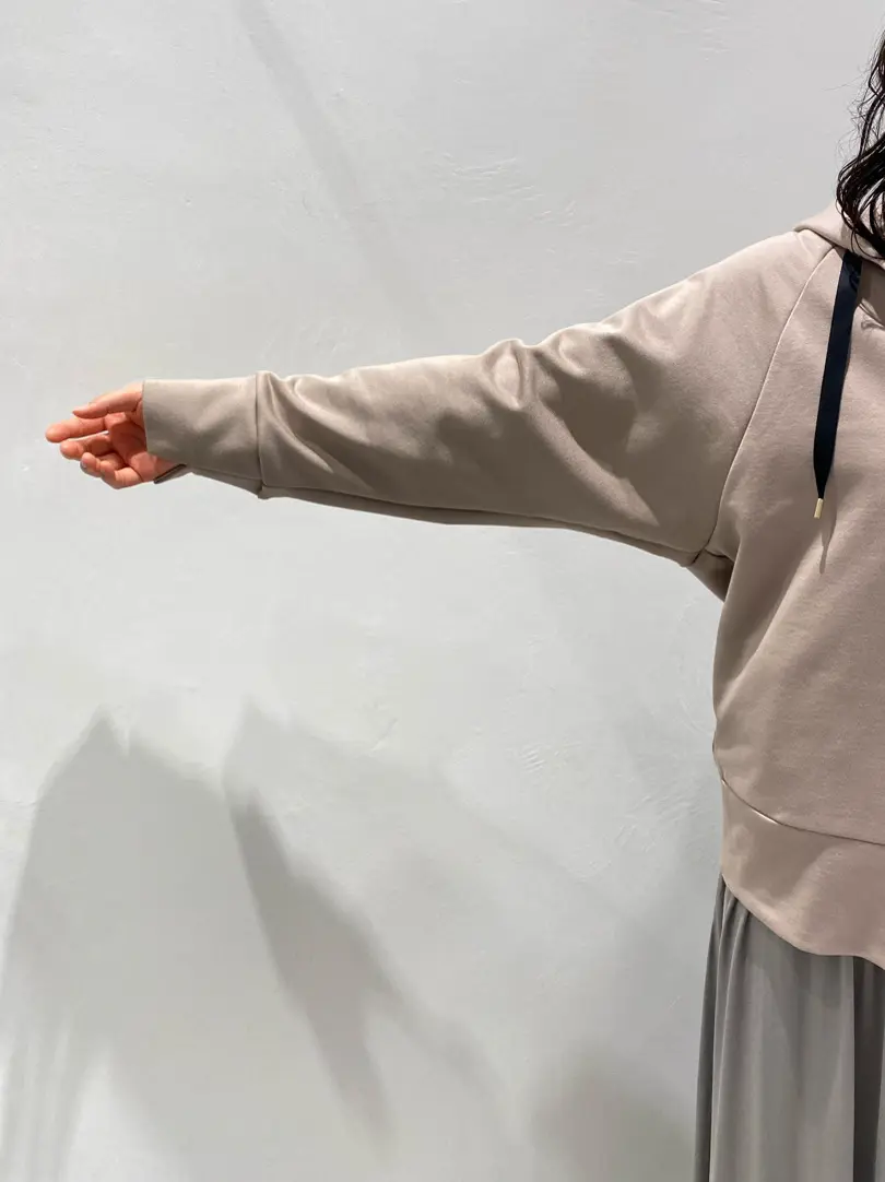 BEIGE， R.A コーディネート画像