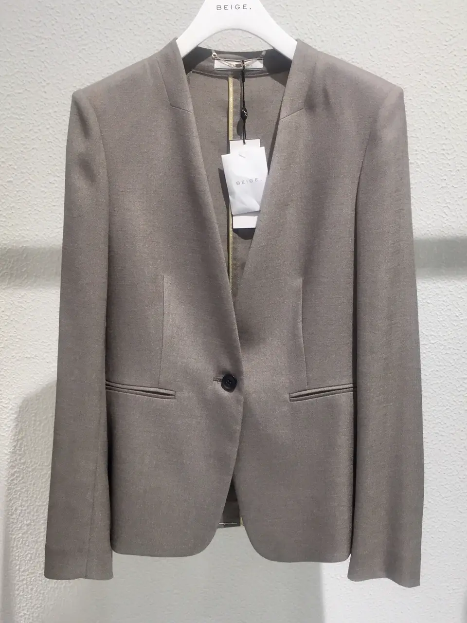 BEIGE， スタッフ コーディネート画像