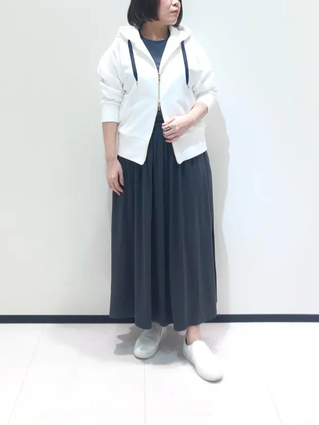 BEIGE， 藤木 コーディネート画像