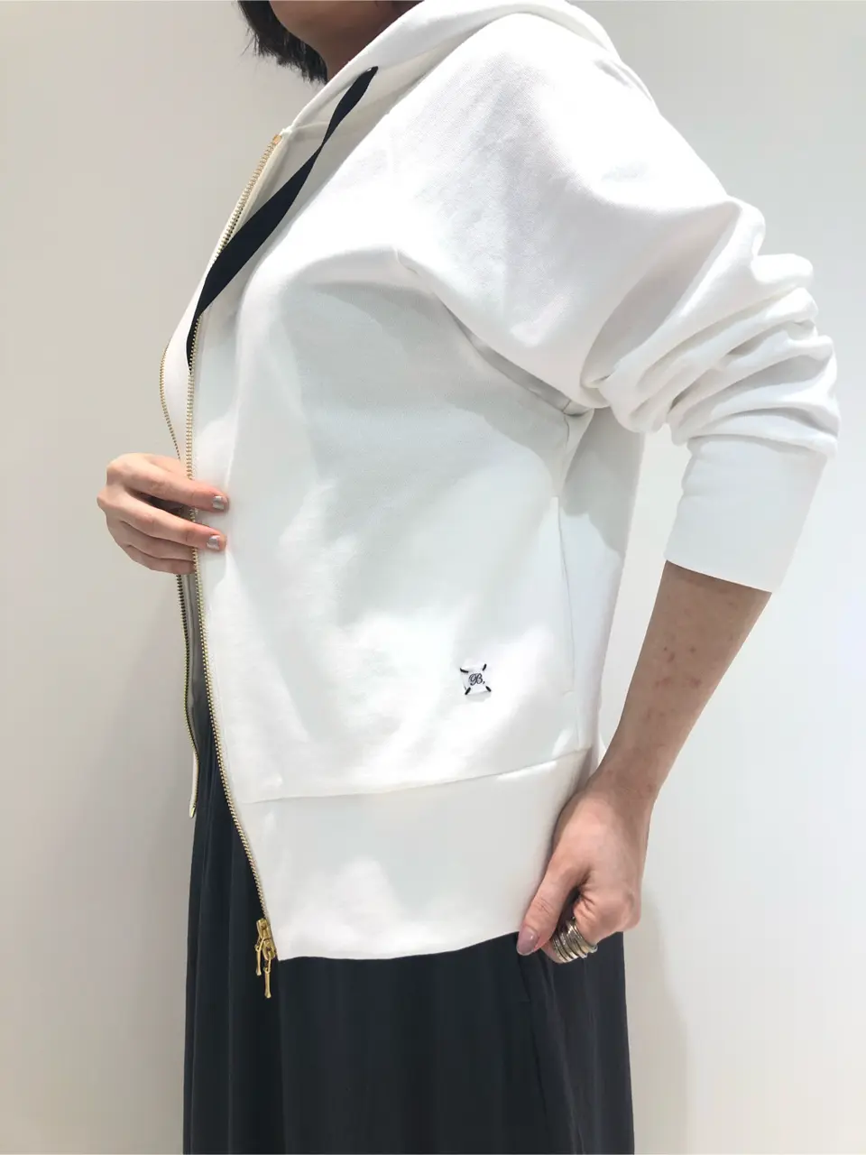 BEIGE， 藤木 コーディネート画像