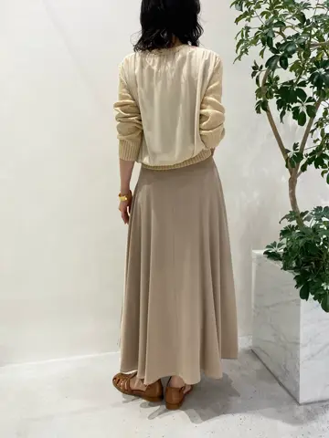 BEIGE， R.A コーディネート画像