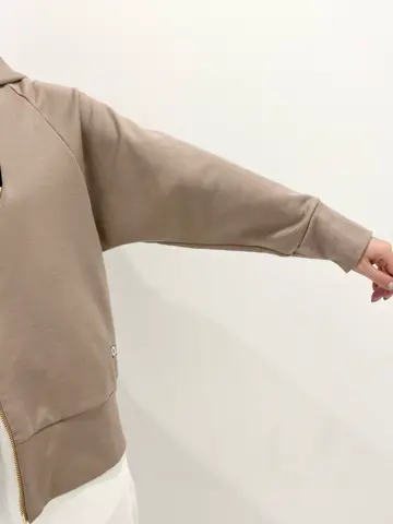 BEIGE， 田村 コーディネート画像