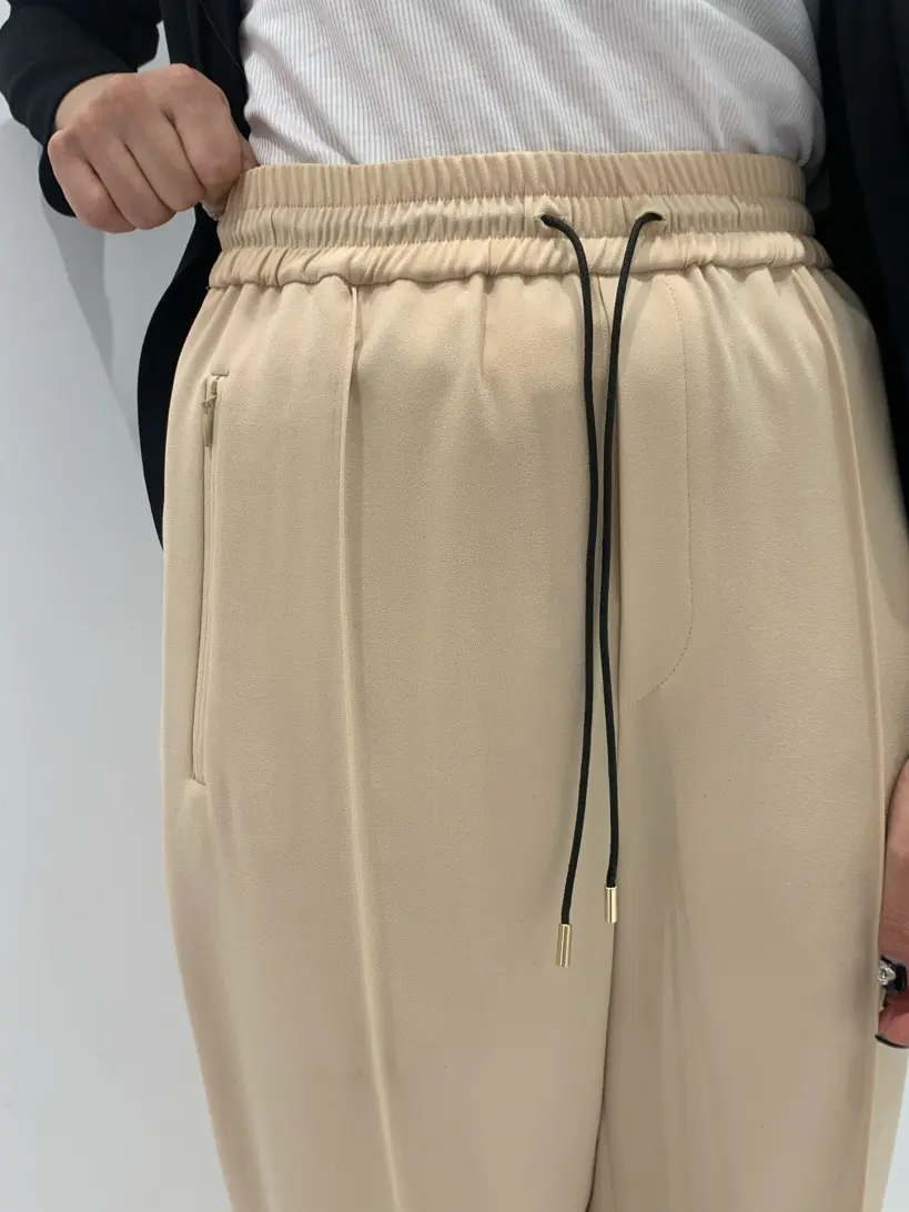 BEIGE， アライ コーディネート画像