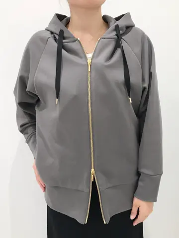 BEIGE， スタッフM コーディネート画像