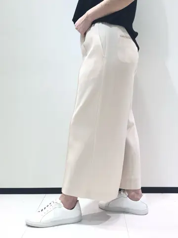 BEIGE， 藤木 コーディネート画像