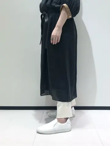 BEIGE， 藤木 コーディネート画像