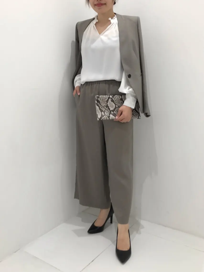  スタッフM コーディネート画像