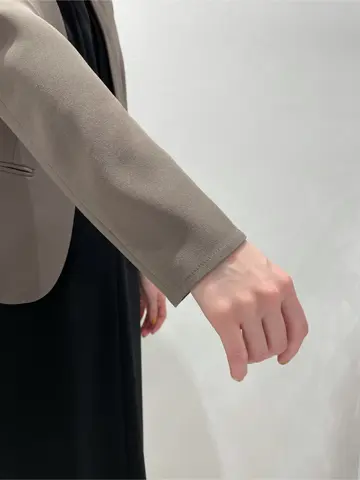 BEIGE， 小泉 コーディネート画像