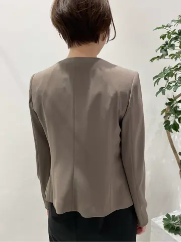 BEIGE， 小泉 コーディネート画像