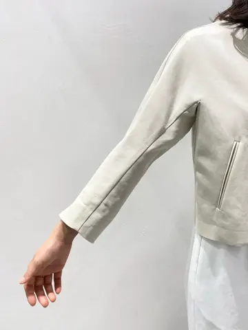 BEIGE， R.A コーディネート画像