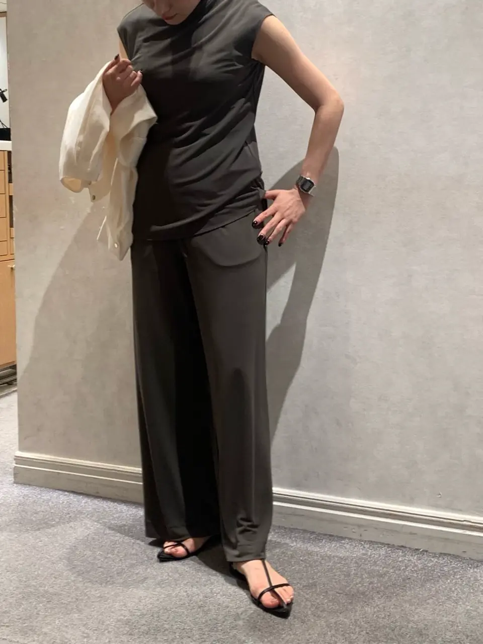 BEIGE， アライ コーディネート画像