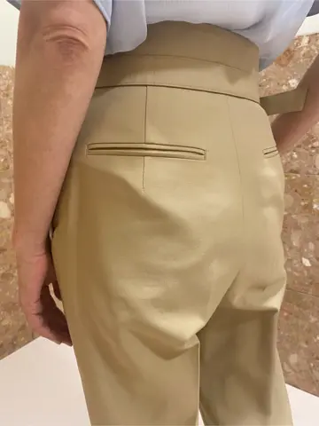 BEIGE， スタッフ コーディネート画像