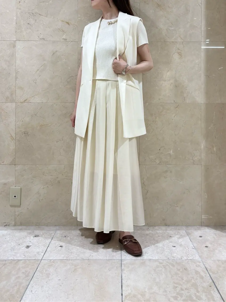 BEIGE， スタッフ コーディネート画像