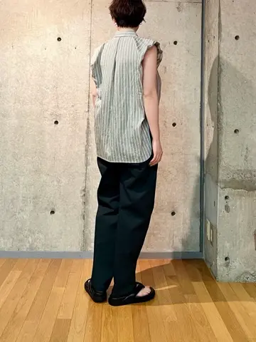 BEIGE， 小泉 コーディネート画像