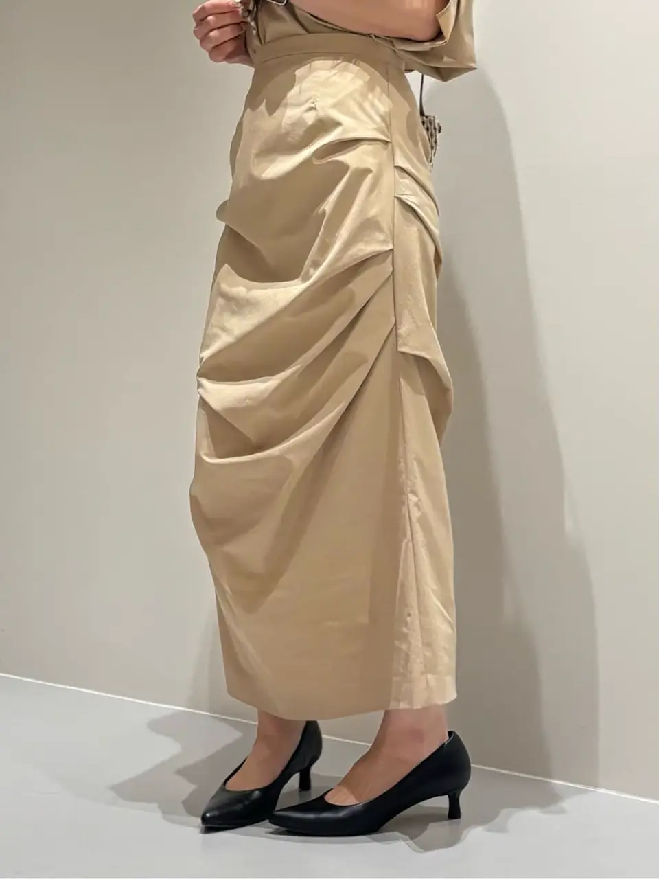 BEIGE， Adachi コーディネート画像