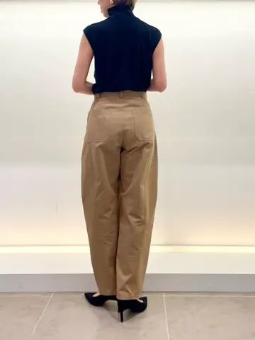 BEIGE， 柴田 コーディネート画像