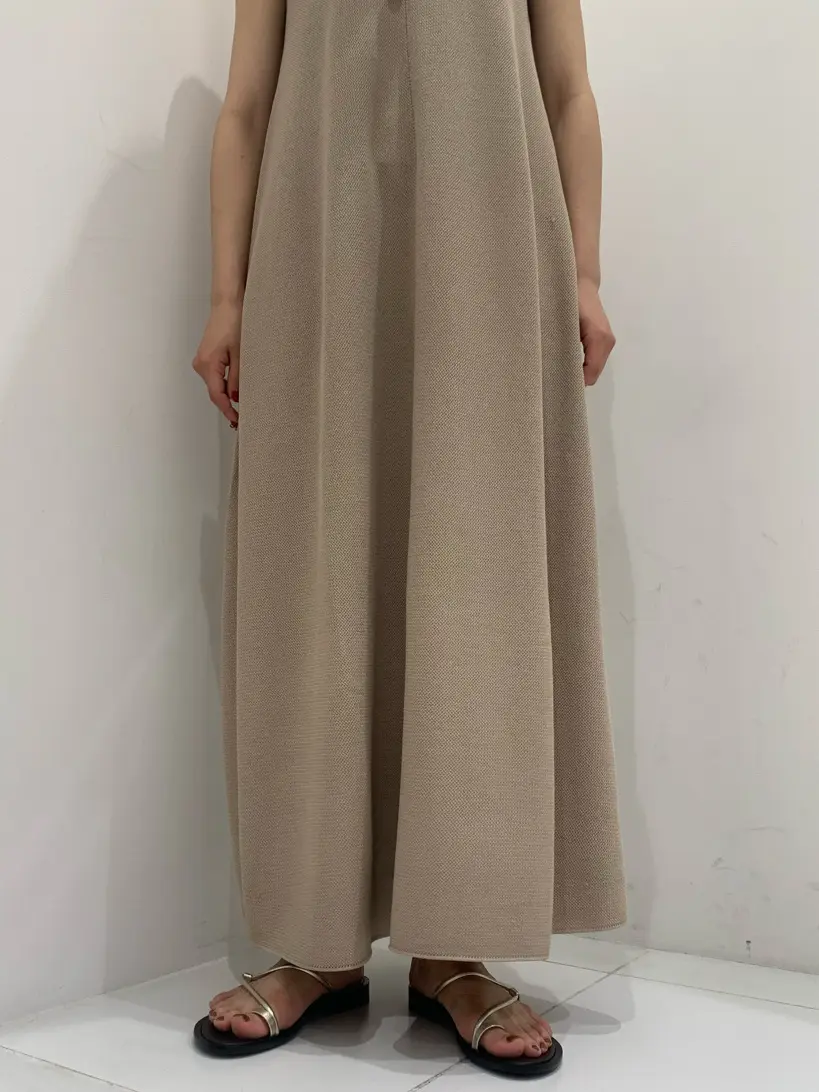 BEIGE， アライ コーディネート画像