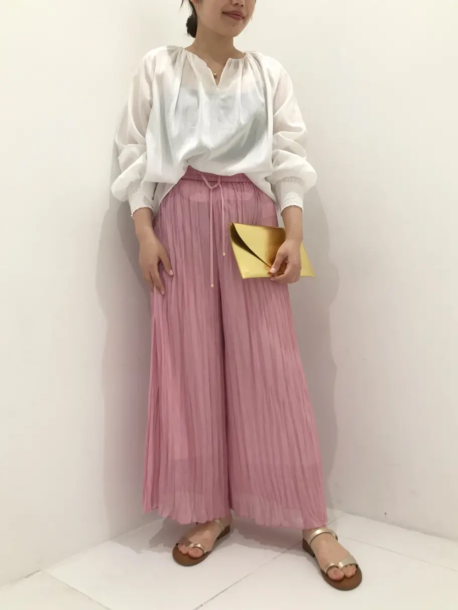  スタッフM コーディネート画像