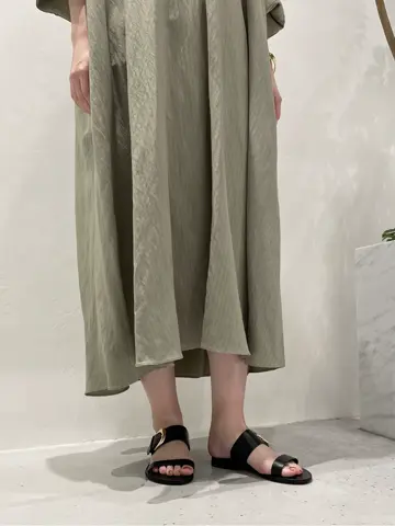 BEIGE， 小泉 コーディネート画像