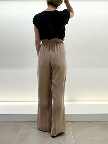 BEIGE， 柴田 コーディネート画像