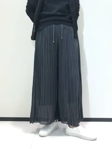 BEIGE， 藤木 コーディネート画像