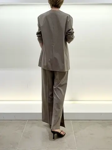 BEIGE， 柴田 コーディネート画像