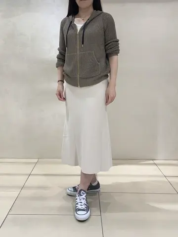 BEIGE， スタッフ コーディネート画像