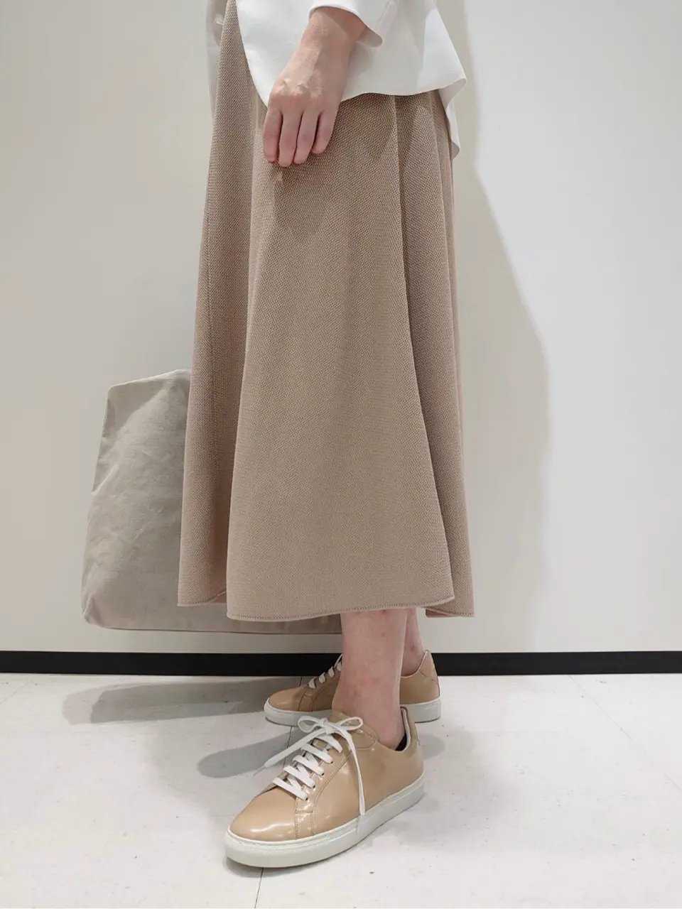 BEIGE， 藤木 コーディネート画像