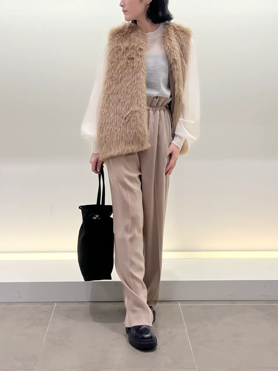 BEIGE， 伊藤 コーディネート画像